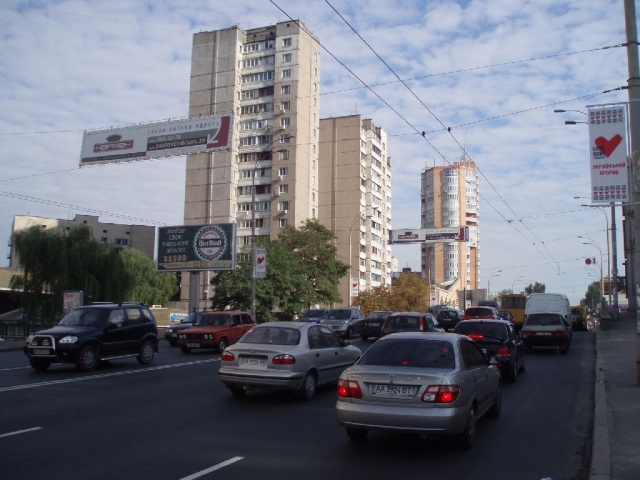 Призма 6x3, Вячеслава Чорновола ул., 16 (по ходу к Воздухофлотскому путепроводу) Призма 6x3, Вячеслава Чорновола ул., 16 (по ходу к Воздухофлотскому путепроводу)