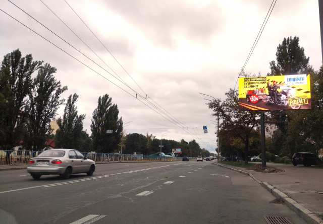 Цифрова панель 6x3,  Воскресенський (Перова б-р) пр-кт, 14 / Алішера Навої (за перехрестям)