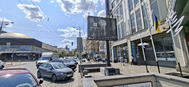 Скролл 3.14x2.32,  Велика Васильківська, 72, (м. "Олімпійська", вхід до ТЦ"OLIMPIYSKY")