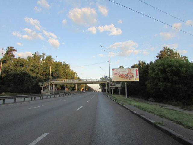 Призма 6x3, Перемоги проспект, виїзд із міста (біля пішохідного переходу), рух в напрямку Житомира Призма 6x3, Перемоги проспект, виїзд із міста (біля пішохідного переходу), рух в напрямку Житомира