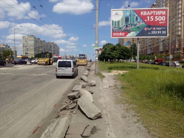 Призма 6x3, Палладіна Академіка проспект, 16 / Василя Стуса, рух від проспекту Перемоги Призма 6x3, Палладіна Академіка проспект, 16 / Василя Стуса, рух від проспекту Перемоги