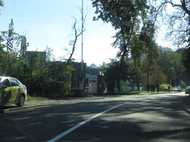 Сітілайт 1.2x1.8,  Паркова дорога,  ліворуч, при під'їзді до КВЦ "Парковий" (рух із центру)