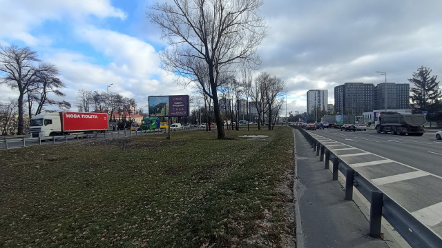 Беклайт 6x3,  Кільцева дорога, 9А / Василя Касіяна, розподілювач (навпроти ТРЦ "Республіка Парк")