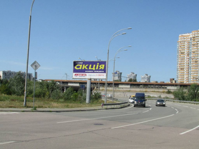 Щит 6x3,  Сортувальна / Канальна, рух до Дарницького шосе, ліворуч