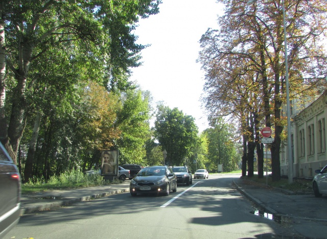 Ситилайт 1.2x1.8, Паркова дорога, 7 ліворуч, після ВЦ "Парковий" (рух із центру) Ситилайт 1.2x1.8, Паркова дорога, 7 ліворуч, після ВЦ "Парковий" (рух із центру)