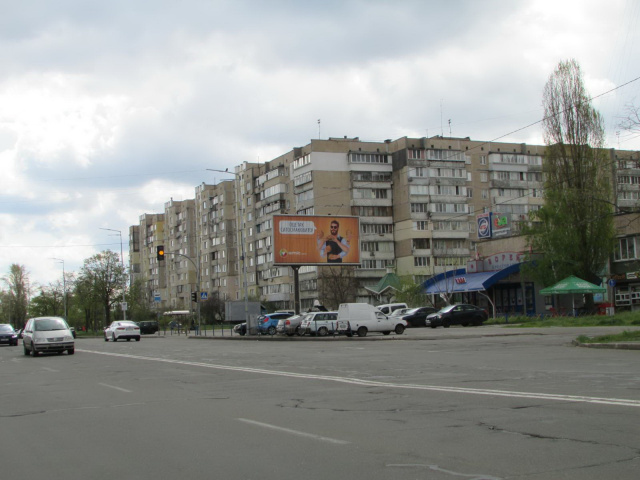 Призма 6x3,  Сержа Лифаря (Сабурова), 3  (рух від  площі Анкари)