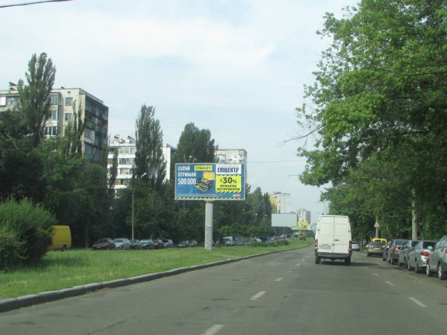 Щит 6x3,  Шолом-Алейхема, 19  рух до Конотопської битви (Волгоградської) площі (на розподілювачі)