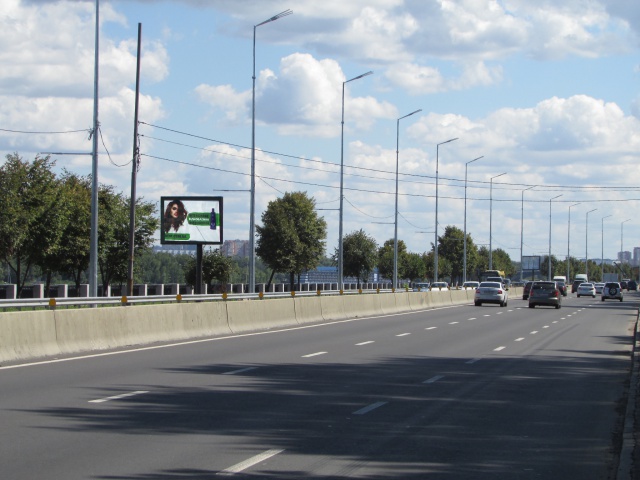 Скролл 3.14x2.32, Набережне шосе (3),(після 500 метрів від Паркового мосту по ходу до мосту Метро) Скролл 3.14x2.32, Набережне шосе (3),(після 500 метрів від Паркового мосту по ходу до мосту Метро)