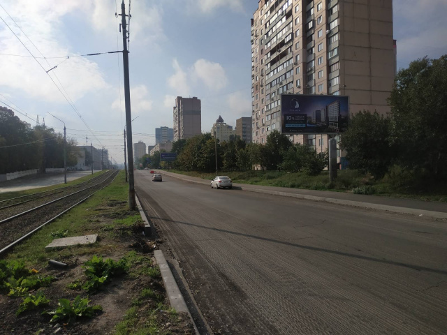 Щит 6x3,  Автозаводська, 67 рухаючись від вул. Полярна
