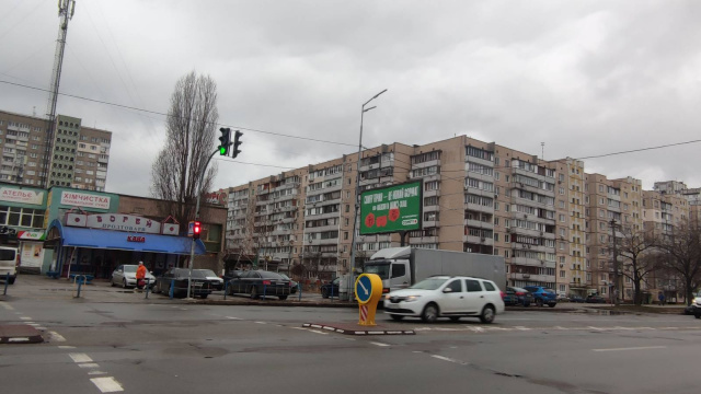 Щит 6x3,  Сержа Лифаря (Сабурова), 3  (рух в напрямку площі Анкари, ліворуч)