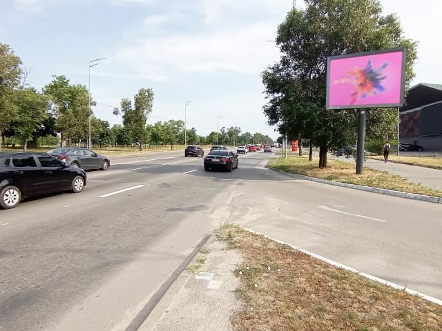 Цифрова панель 3.14x2.32,  Дніпровська набережна / Березняківська, 31 рух до м. Патона (поруч з м.Велмарт)