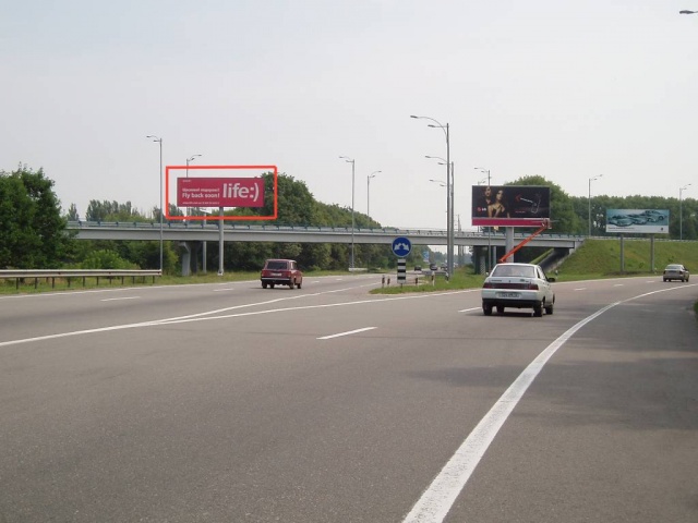 Беклайт 12x4,  Бориспільске шосе (траса М03), розв'язка до аєропорту "Бориспіль", рух із Києва