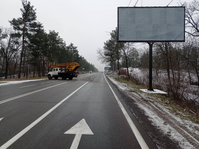 Щит 6x3, Столичне шосе, (рух із Киева) після 2.7км. від вул. Генерала Матикіна (Конча-Заспа) Щит 6x3, Столичне шосе, (рух із Киева) після 2.7км. від вул. Генерала Матикіна (Конча-Заспа)